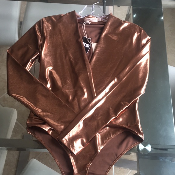 NWT bronze shiny long sleeve top! - Picture 2 of 2